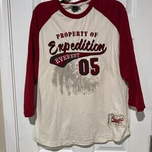 Red and cream everest expedition